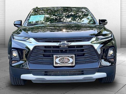 Used 2021 Chevrolet Blazer LT w/ Sound & Technology Package FWD image 2