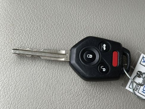 Used 2015 Subaru Impreza 2.0i AWD/4WD image 14