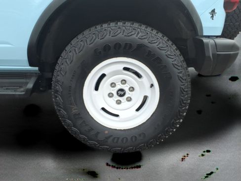 Used 2025 Ford Bronco Heritage Edition image 9