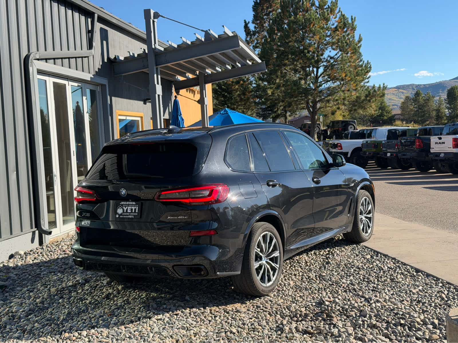 Used 2022 BMW X5 xDrive45e w/ M Sport Package AWD/4WD image 4