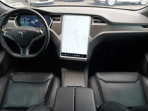Used 2018 Tesla Model S 75D AWD/4WD image 2