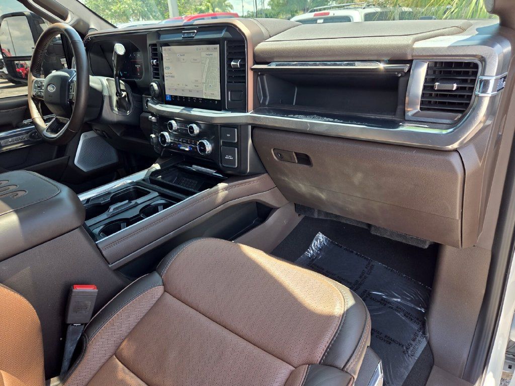 Used 2025 Ford F250 King Ranch w/ FX4 Off-Road Package AWD/4WD image 19