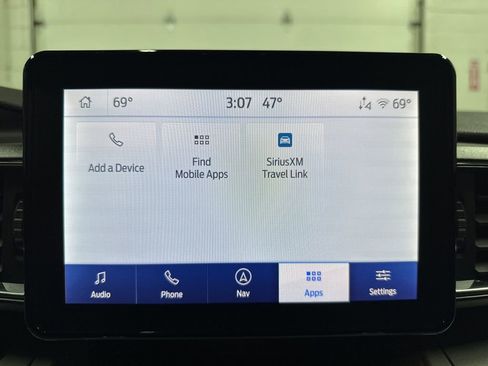 Used 2024 Ford Explorer XLT w/ Equipment Group 202A image 33