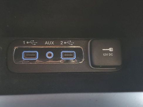 Certified 2022 Jeep Grand Cherokee Limited w/ Trailer Tow Group IV image 34