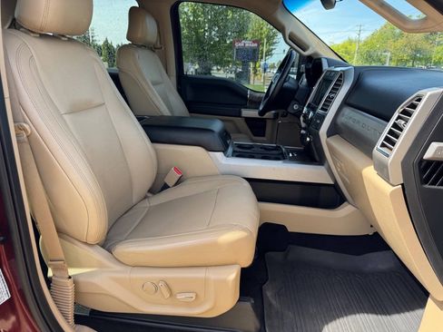 Used 2017 Ford F350 Lariat w/ Lariat Value Package AWD/4WD image 11
