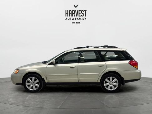 Used 2006 Subaru Outback 2.5i Limited w/ Popular Equipment Group 1D AWD/4WD image 2