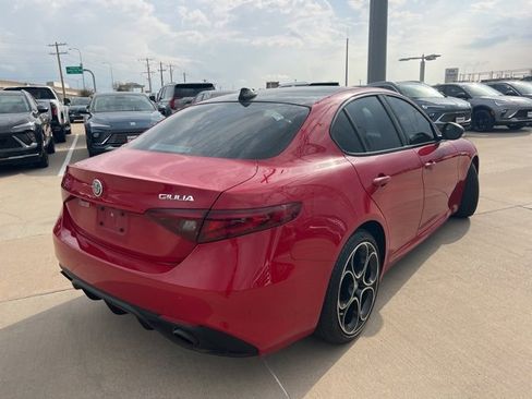 Used 2022 Alfa Romeo Giulia Veloce image 4