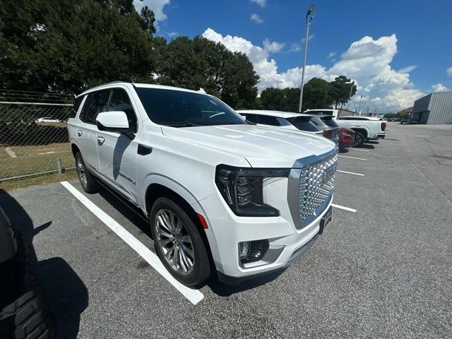 Used 2023 GMC Yukon Denali w/ Max Trailering Package AWD/4WD image 1