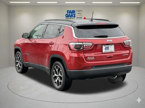 Certified 2025 Jeep Compass Limited AWD/4WD image 10