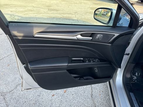 Certified 2017 Ford Fusion Titanium image 14