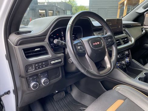 Used 2023 GMC Yukon AT4 w/ AT4 Premium Package AWD/4WD image 2