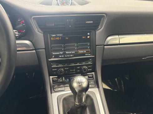 Certified 2014 Porsche 911 Carrera S RWD image 25