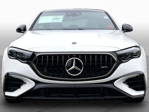 New 2026 Mercedes-Benz E 53 AMG e 4MATIC Sedan image 3