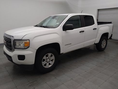 Used 2017 GMC Canyon 2WD Crew Cab w/ Convenience Package image 2