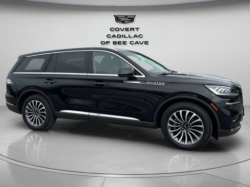 Used 2022 Lincoln Aviator Reserve w/ Elements Package Plus image 12