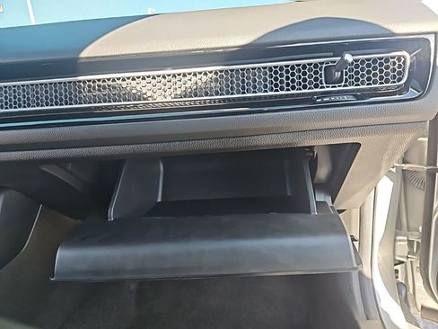 Used 2025 Honda Civic Sport image 32