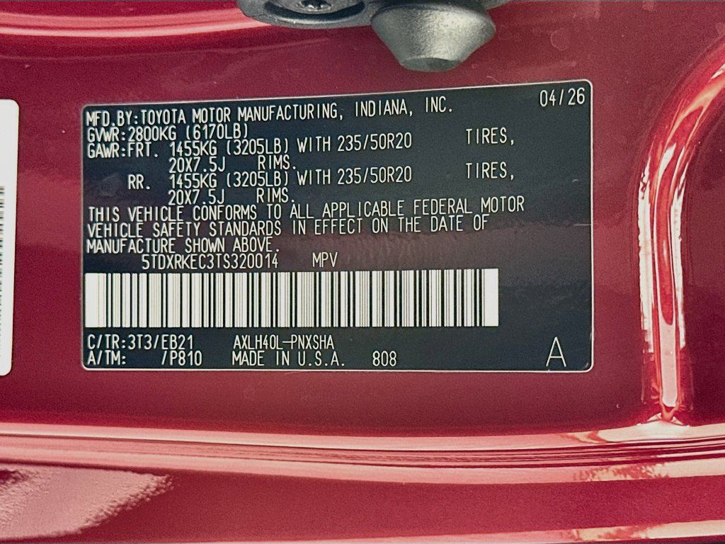 Used 2026 Toyota Sienna XSE FWD image 33