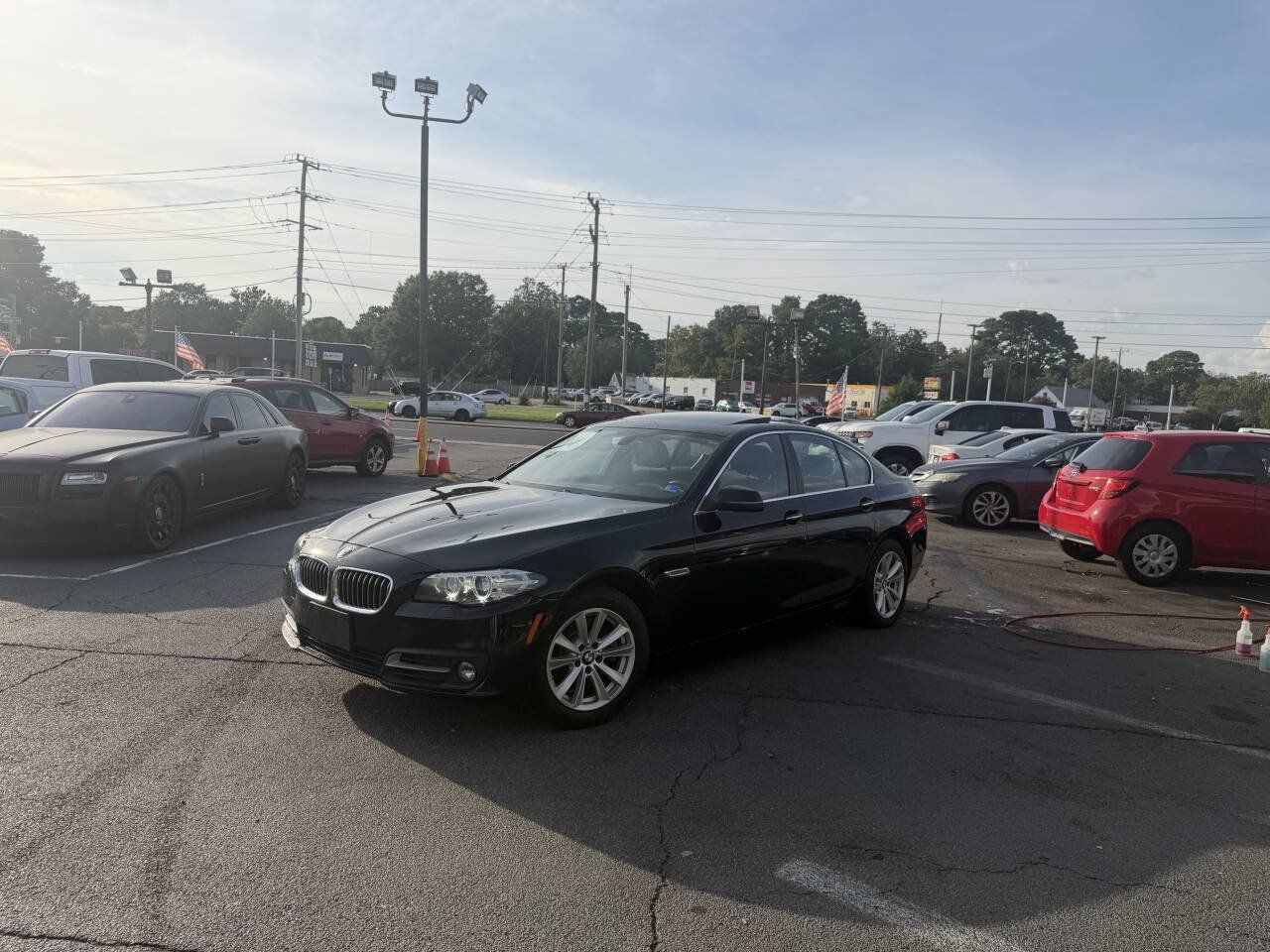 Used 2016 BMW 528i xDrive Sedan AWD/4WD image 2