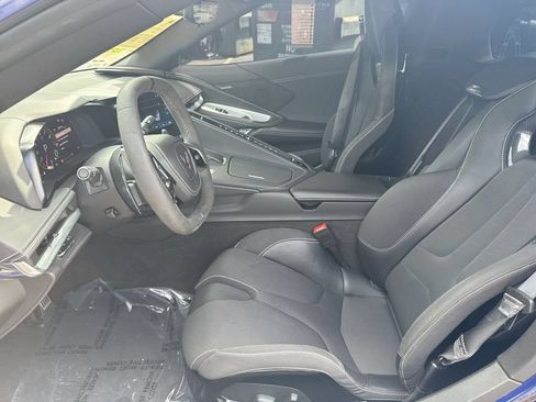 Used 2025 Chevrolet Corvette Z06 RWD image 13