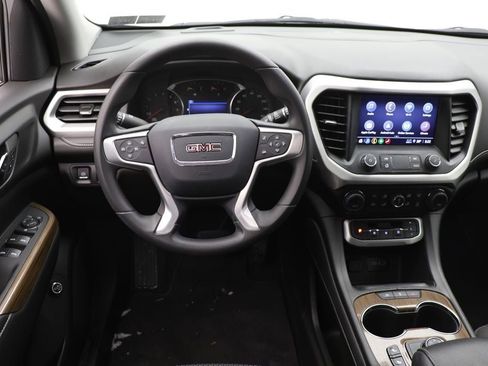 Used 2023 GMC Acadia SLE w/ Driver Convenience Package image 13