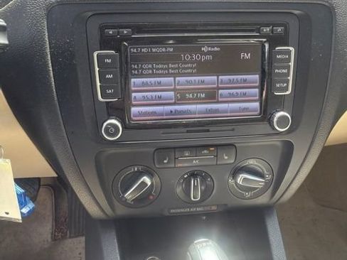 Used 2014 Volkswagen Jetta TDI FWD image 1