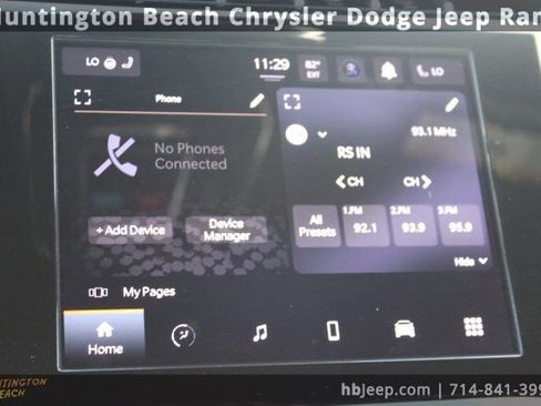 Used 2023 Jeep Grand Cherokee Altitude image 21