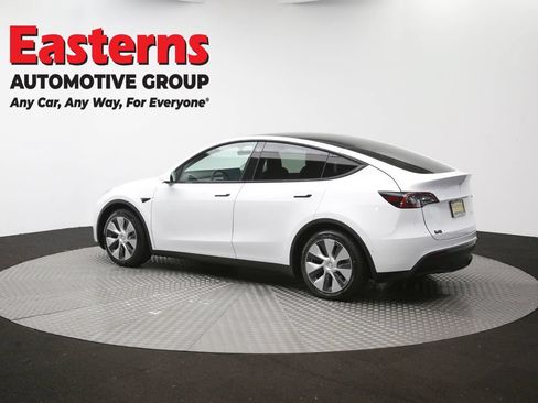 Used 2022 Tesla Model Y Long Range AWD/4WD image 57