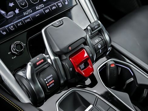 Used 2019 Lamborghini Urus image 39