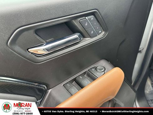 Certified 2023 GMC Canyon AT4 w/ AT4 Premium Package AWD/4WD image 19