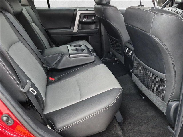 Used 2020 Toyota 4Runner SR5 Premium w/ Moonroof Package RWD image 21