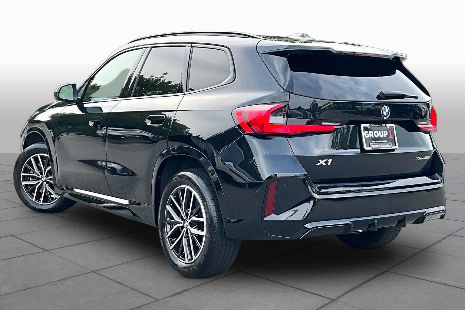 Used 2025 BMW X1 xDrive28i AWD/4WD image 11