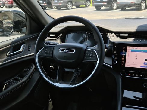 New 2026 Jeep Grand Cherokee L Limited RWD image 14