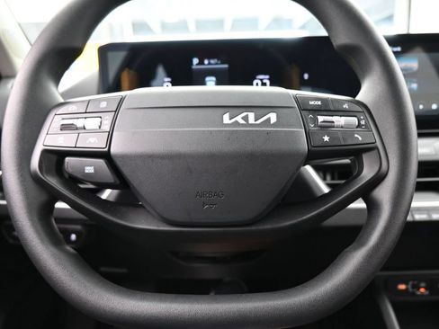 Used 2026 Kia K4 FWD image 24