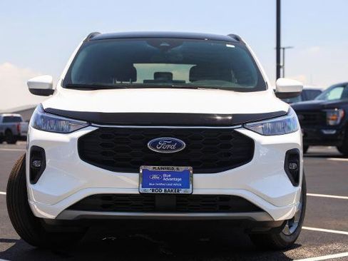 Certified 2023 Ford Escape ST-Line Select w/ Tech Pack #1 AWD/4WD image 2