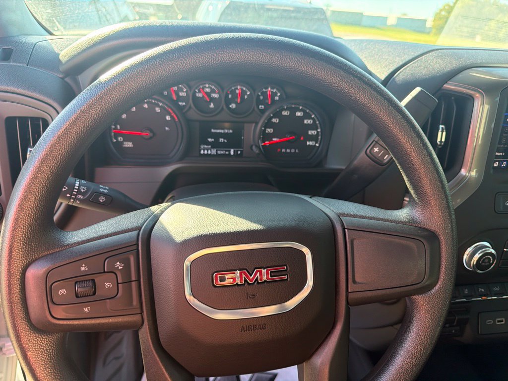 Used 2025 GMC Sierra 2500 Pro w/ 1SA Pro Safety Plus Package AWD/4WD image 18