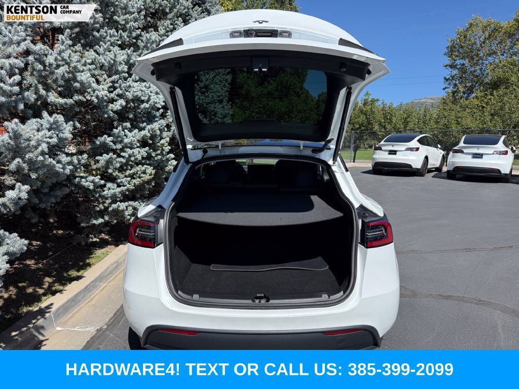 Used 2023 Tesla Model Y Long Range AWD/4WD image 31