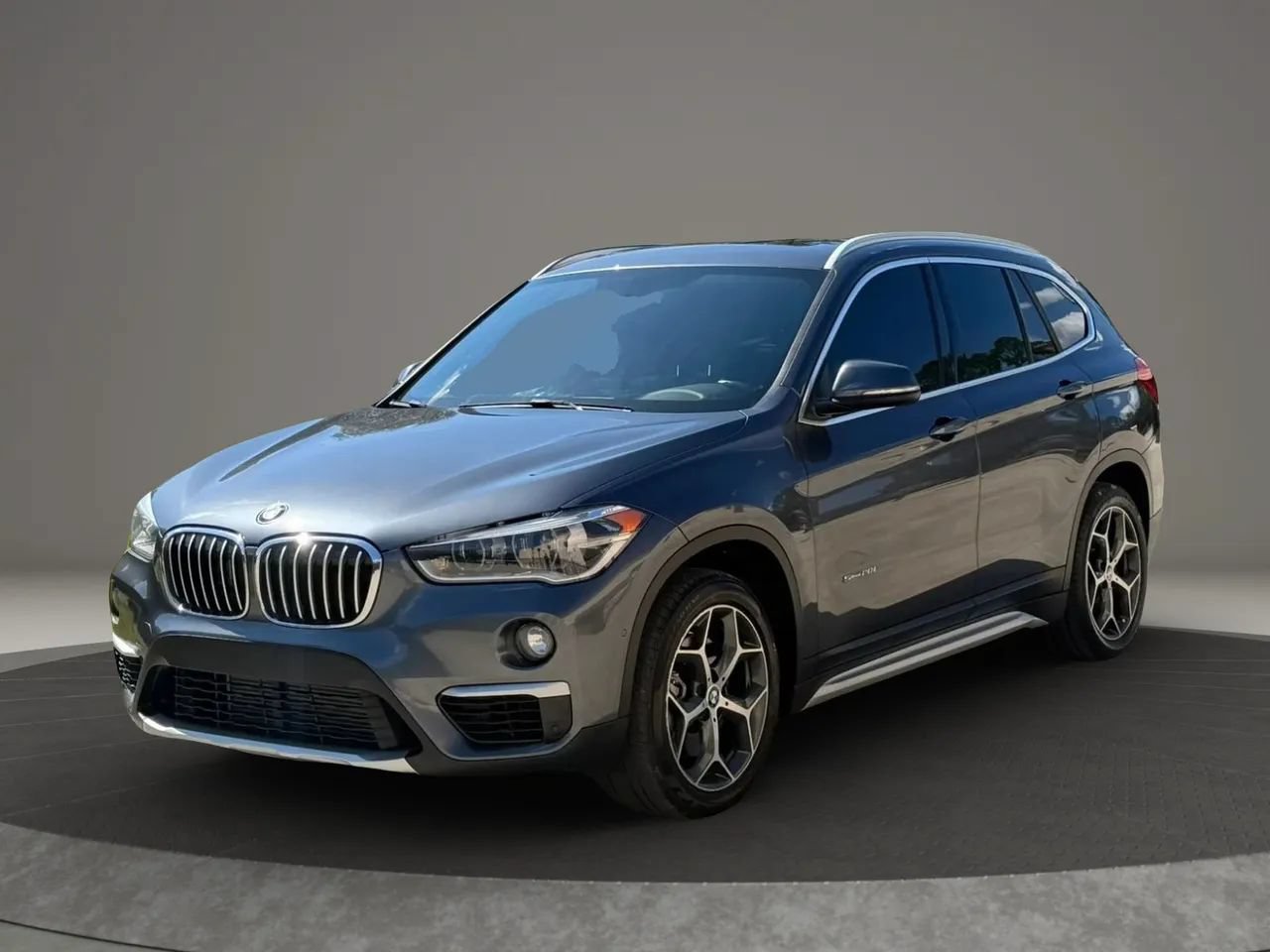 Used 2017 BMW X1 sDrive28i FWD image 7