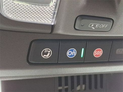 Used 2022 GMC Sierra 1500 Denali w/ Denali Reserve Package image 25