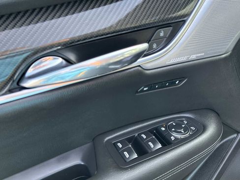 Certified 2024 Cadillac XT6 Sport image 24