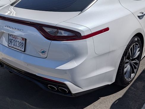 Used 2018 Kia Stinger Premium image 10