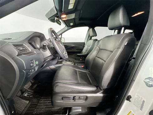 Used 2023 Honda Passport EX-L image 19