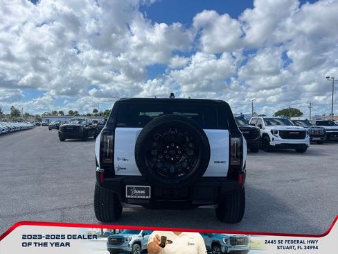 New 2026 GMC Hummer EV SUV image 6