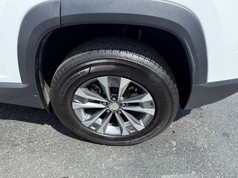 Used 2025 Chevrolet Equinox LT FWD image 6