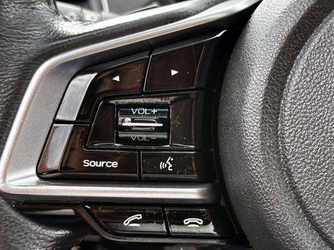 Used 2018 Subaru Outback 3.6R Limited AWD/4WD image 23