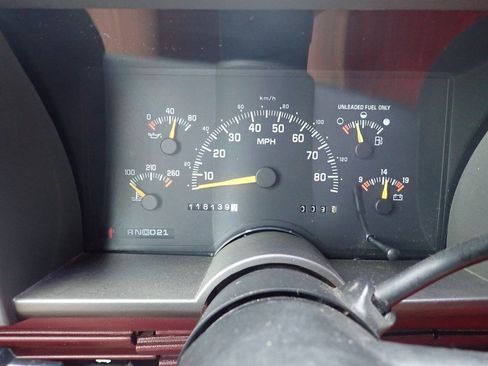 Used 1994 Chevrolet Suburban 2WD image 4