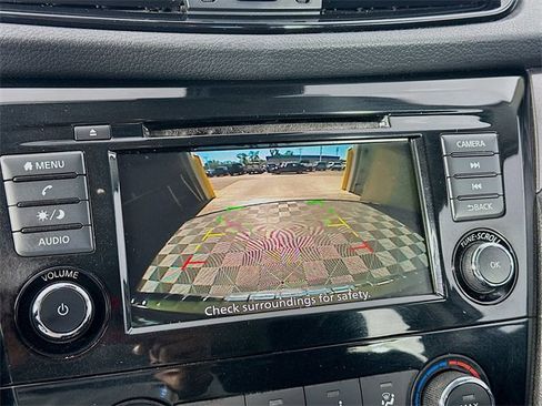 Used 2020 Nissan Rogue Sport S image 13