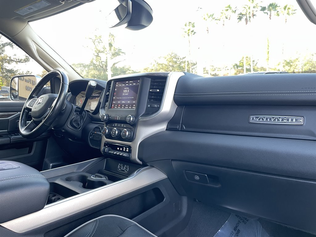 Used 2021 RAM 3500 Laramie w/ Chrome Appearance Group AWD/4WD image 15