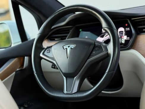 Used 2020 Tesla Model X Performance AWD/4WD image 14