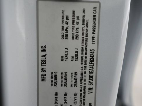 Used 2020 Tesla Model 3 Standard Range RWD image 26