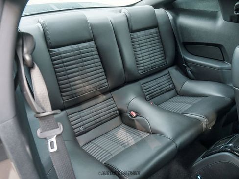Used 2010 Ford Mustang Shelby GT500 RWD image 38